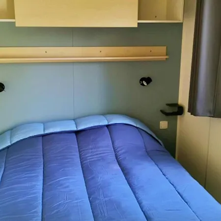 אתר קמפינג Mobil Avec Terrasse A Pour 2 Personnes - Api-1-52-803